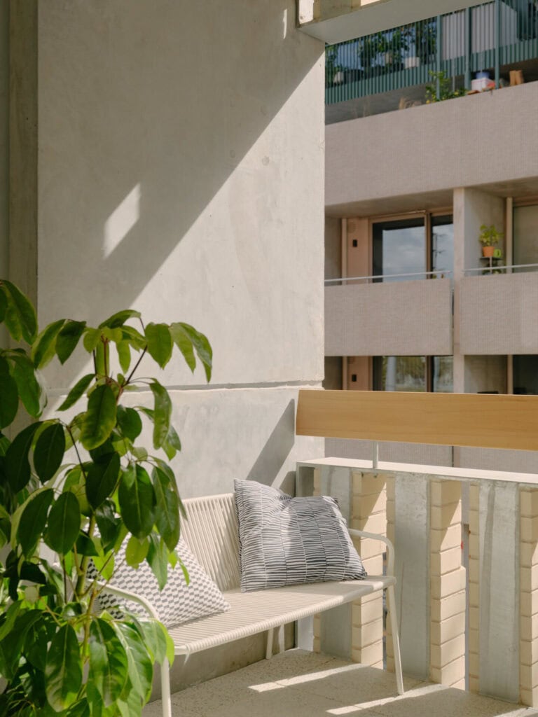 Nightingale Crt Yrd 4